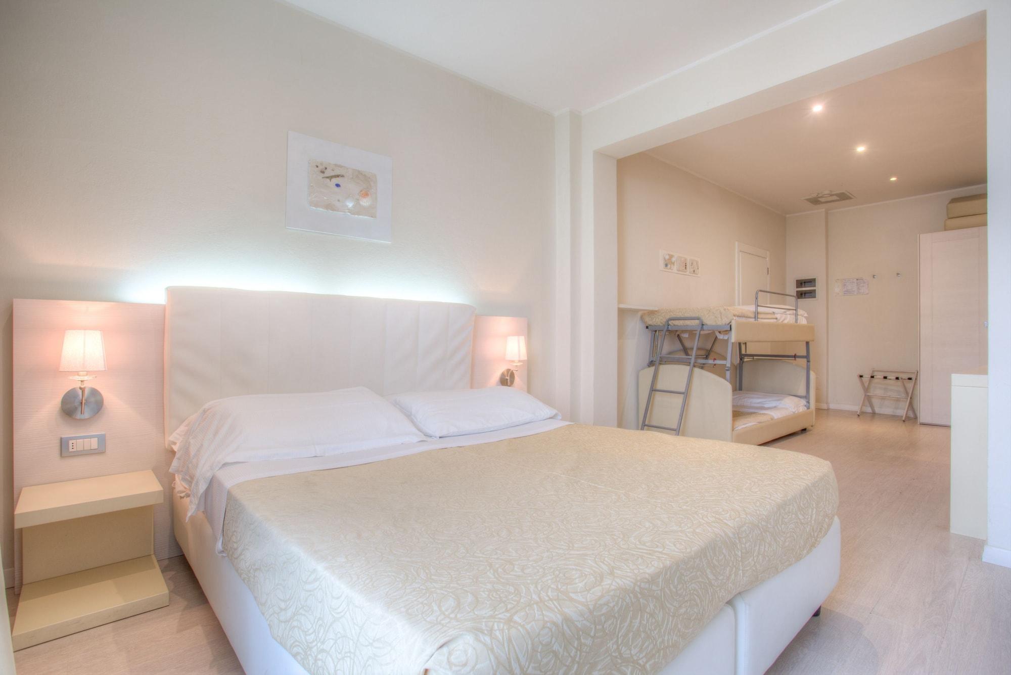 Ferretti Beach Hotel Ρίμινι Εξωτερικό φωτογραφία