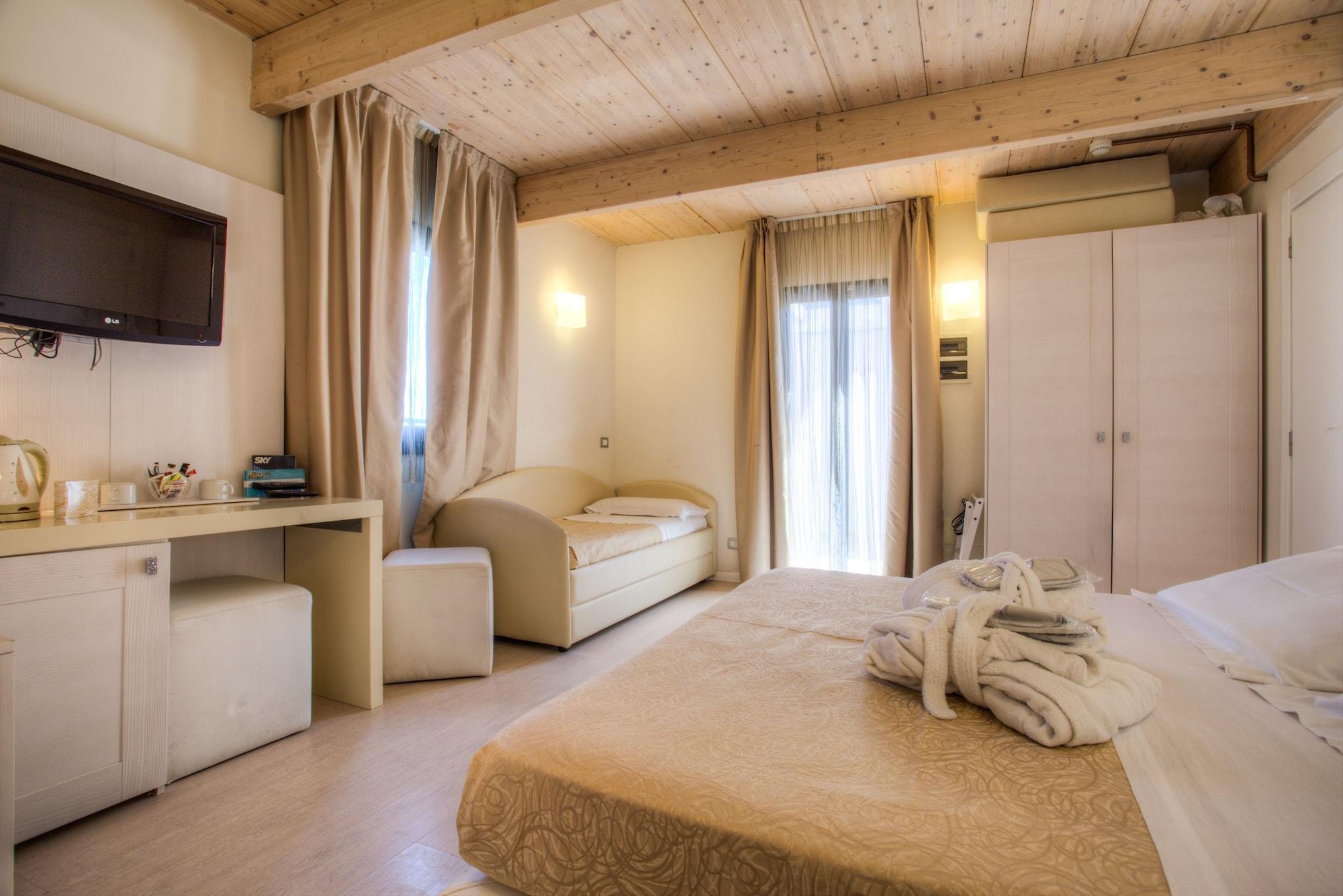 Ferretti Beach Hotel Ρίμινι Εξωτερικό φωτογραφία