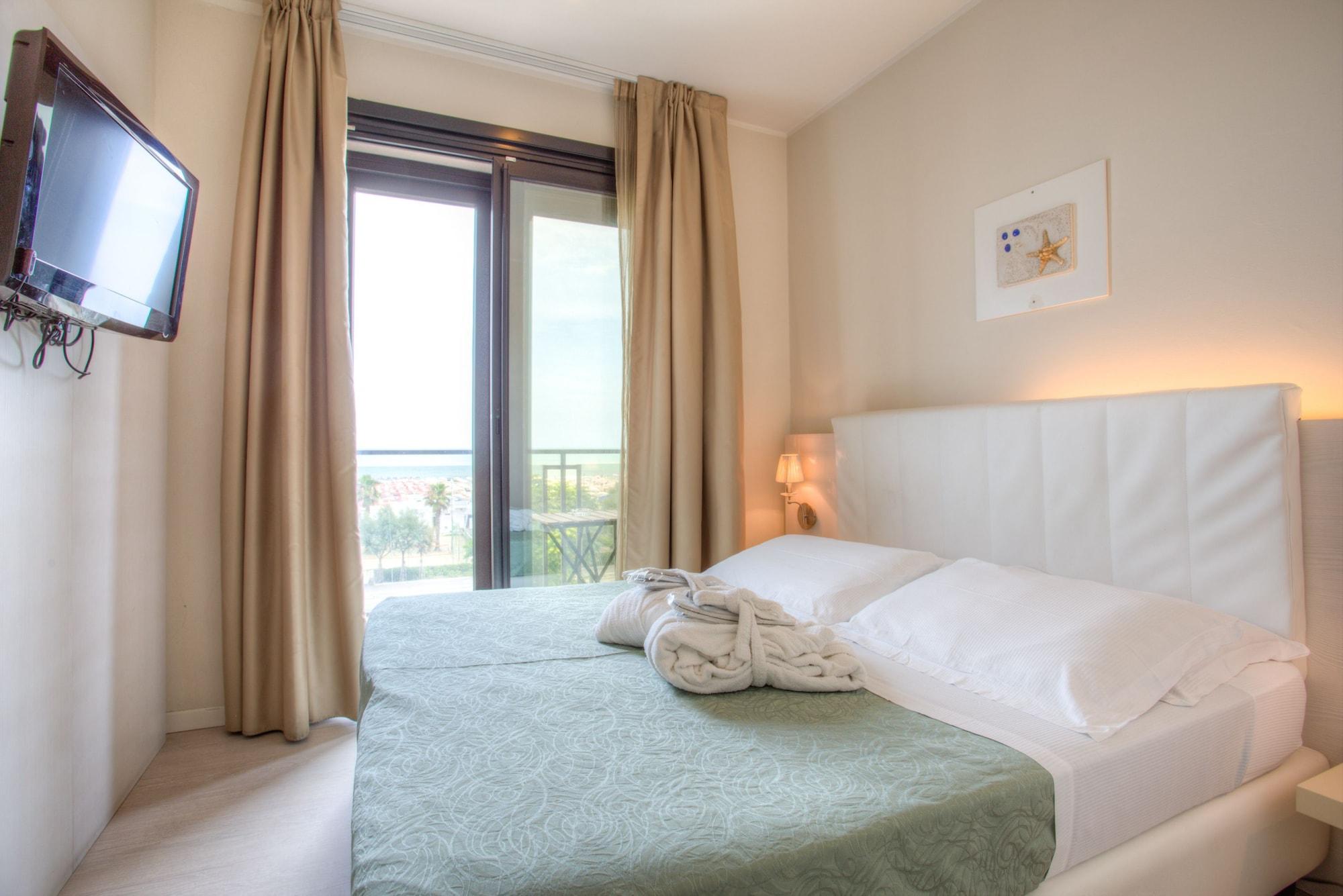 Ferretti Beach Hotel Ρίμινι Εξωτερικό φωτογραφία