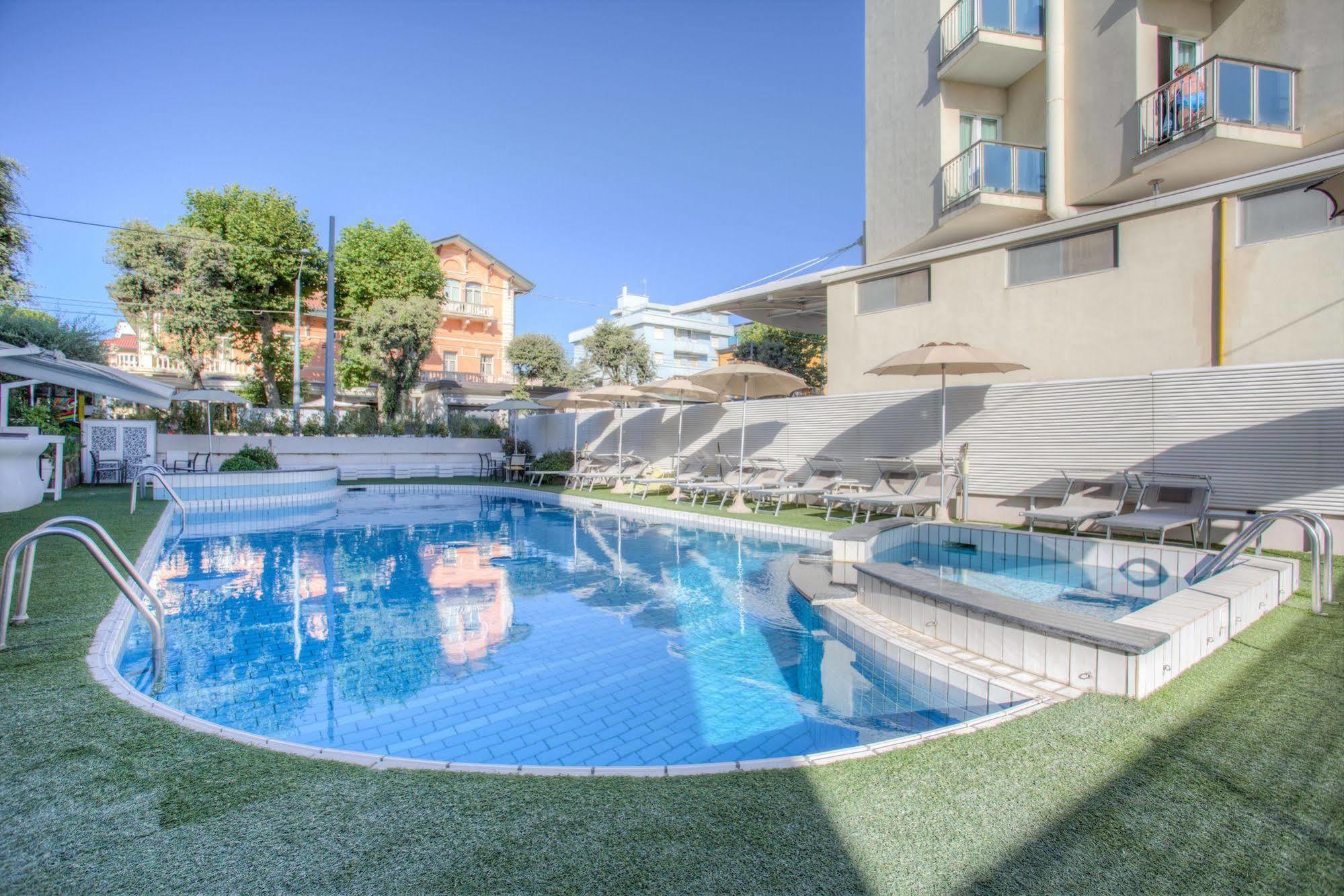 Ferretti Beach Hotel Ρίμινι Εξωτερικό φωτογραφία